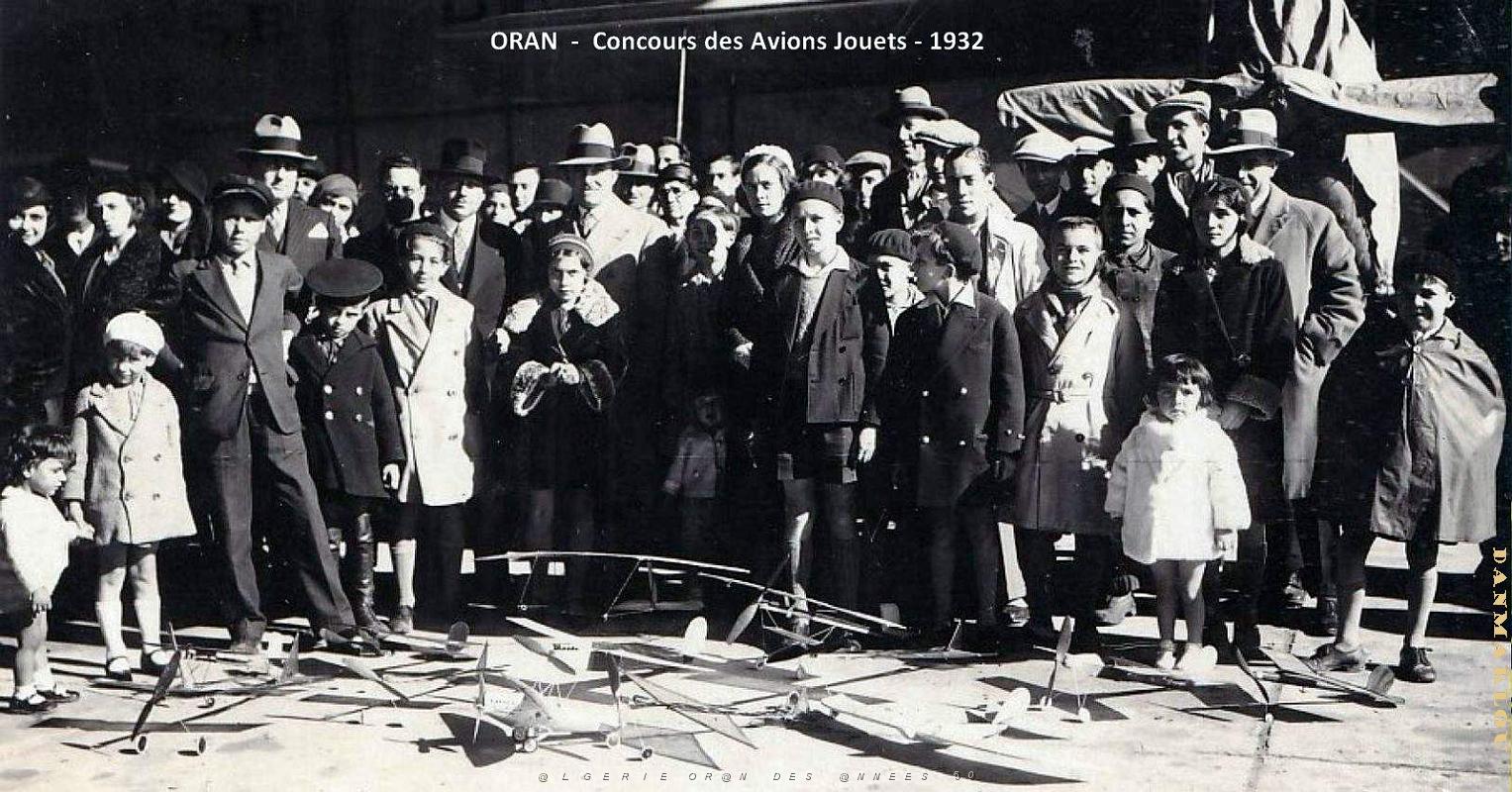 Oran - Concours des Avions Jouets - 1932.jpg